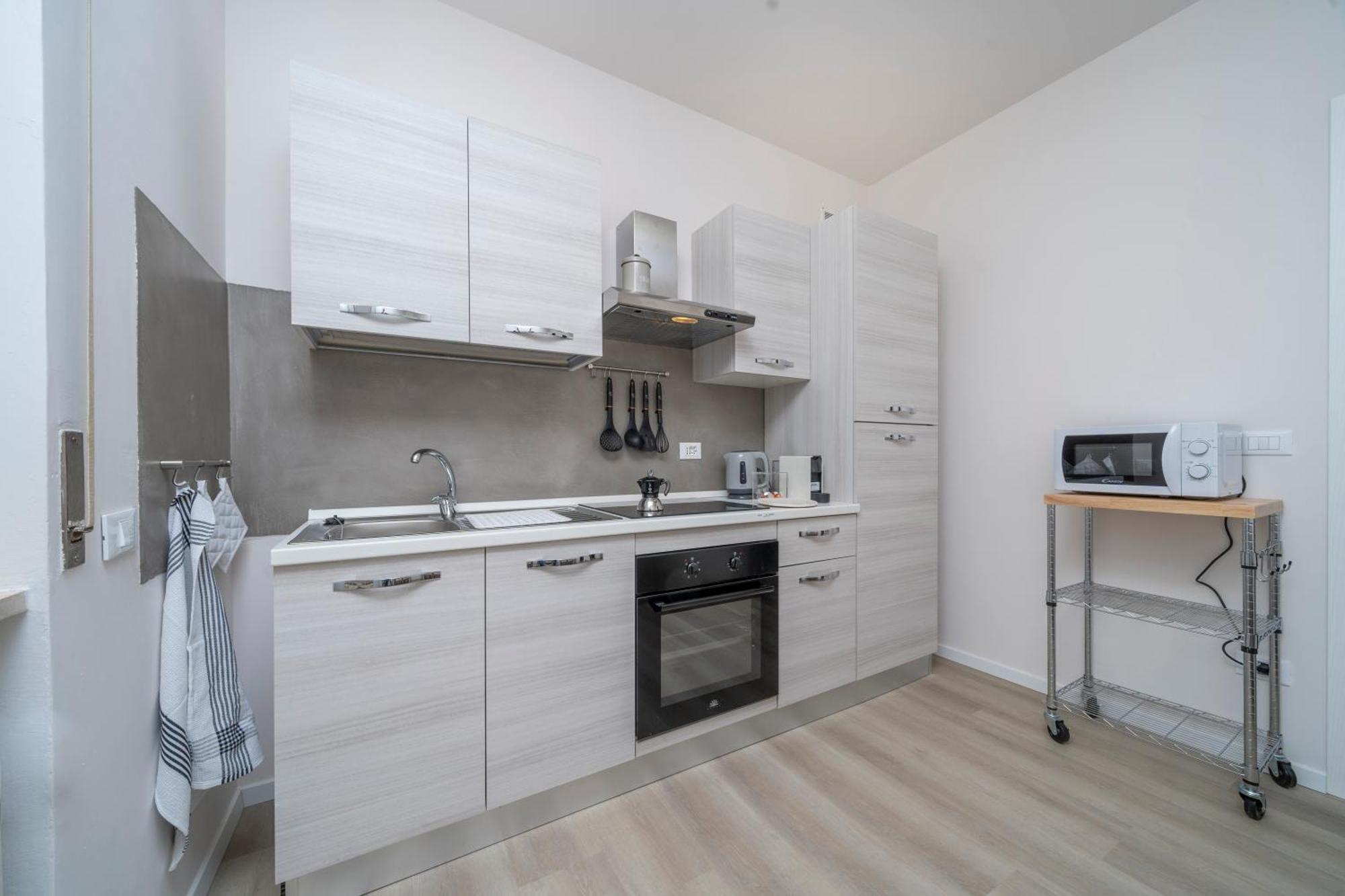 Marino'S Apartment Удине Экстерьер фото